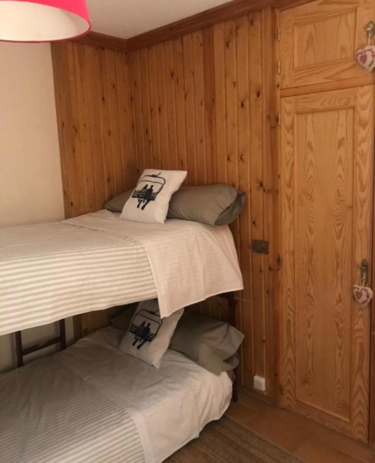 Acogedor Apartamento En アストゥン エクステリア 写真