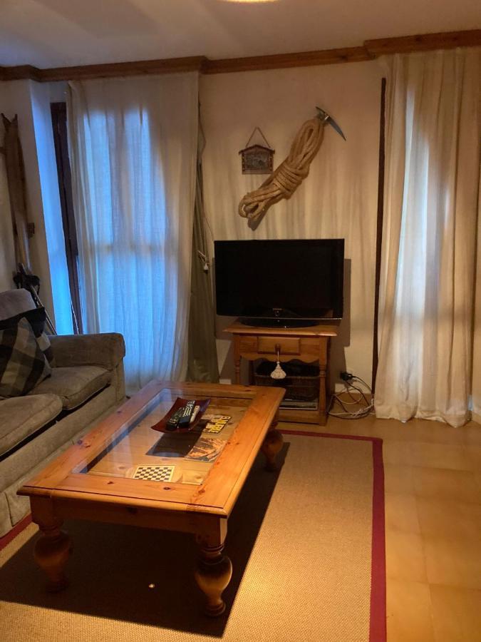 Acogedor Apartamento En アストゥン エクステリア 写真